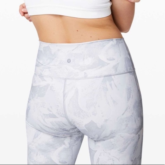 Lululemon Wunder Under High-Rise Tight luxtreme tropical - Picture 3 of 12